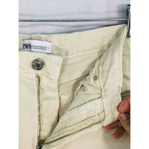 Zara Denim Flared Cropped Jeans Cream Color Women's 10 Raw Hem 26" Inseam - Picture 9 of 15